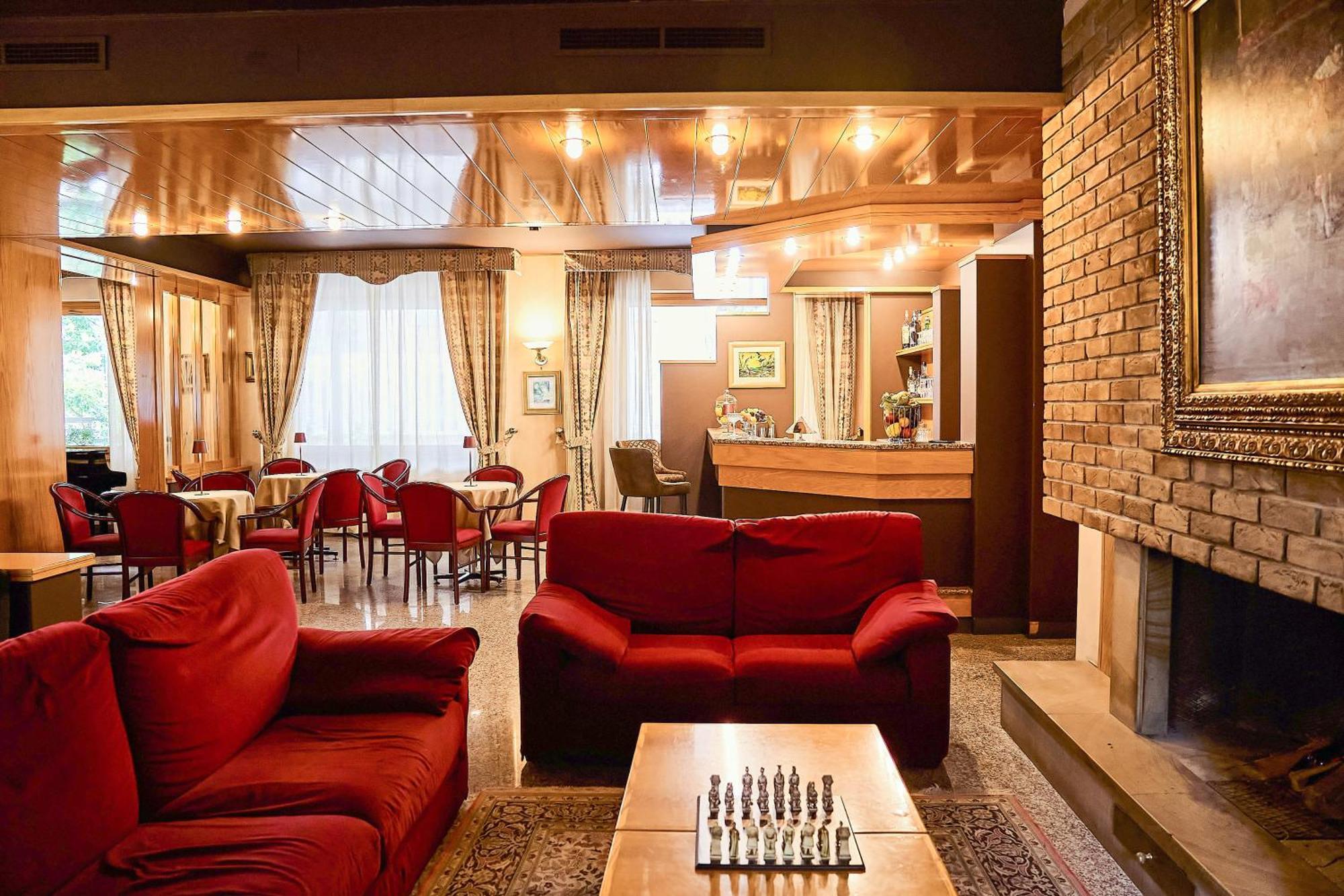 Hotel Camigliatello Camigliatello Silano Eksteriør billede